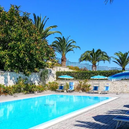 Apartmanhotel Residence Amica *